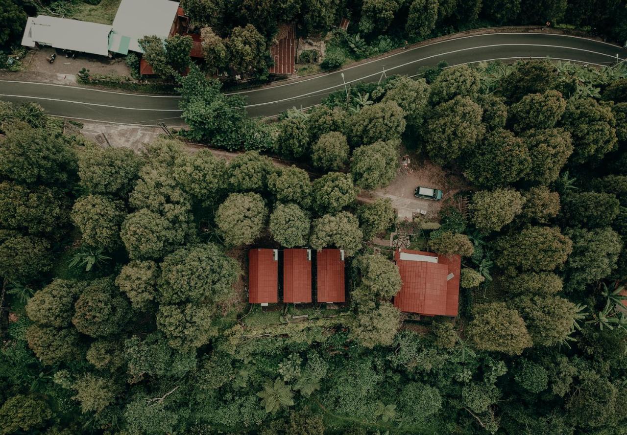 Munduk Clove Buitenkant foto